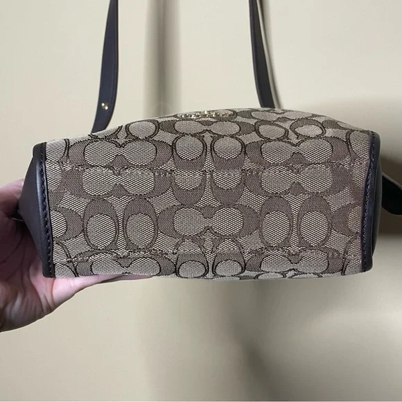 Coach Signature Small Dufflette in Signature Jacquard - Picture 6 of 13